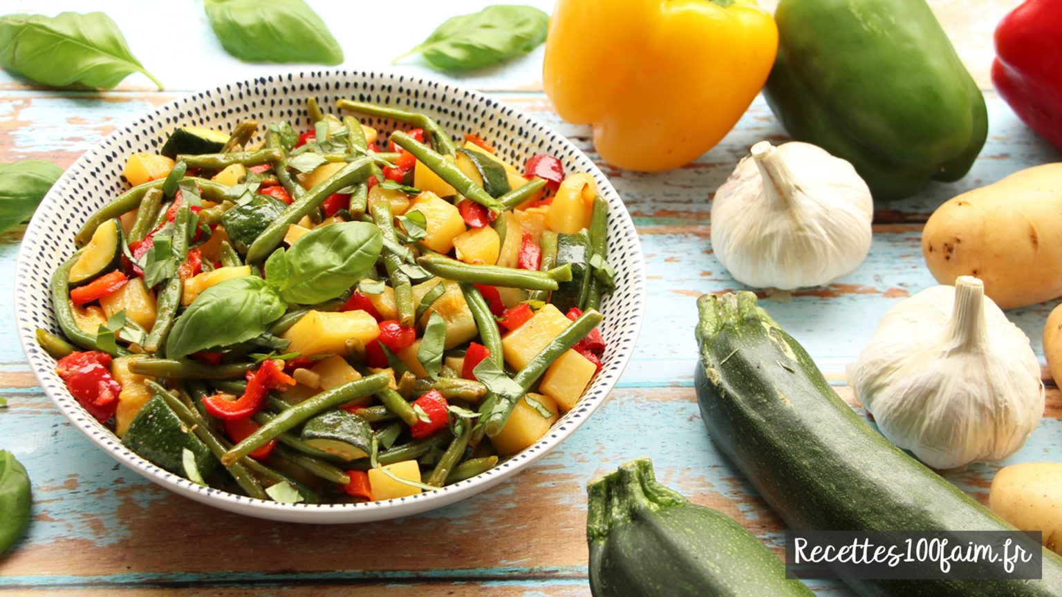 Poêlée pommes de terre courgette poivron haricot vert | Recettes100faim
